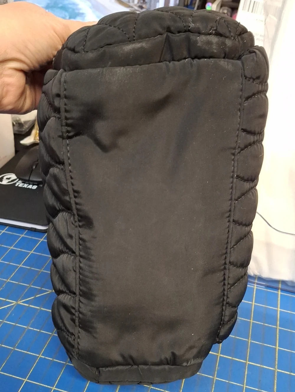 Black Quilted Crossbody 8x4x5 Bag Pre-Loved